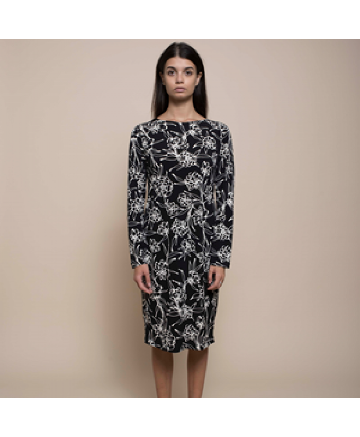 High quality made in Italy fancy longuette sheath dress with boat neckline and buttons on the back, for the day